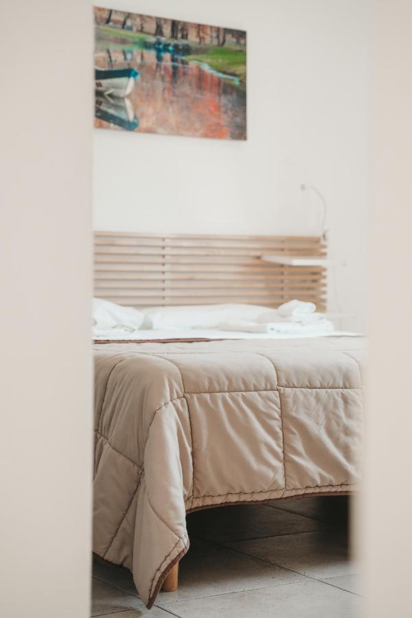 Bed and Breakfast Dimora Mariu Таранто Экстерьер фото